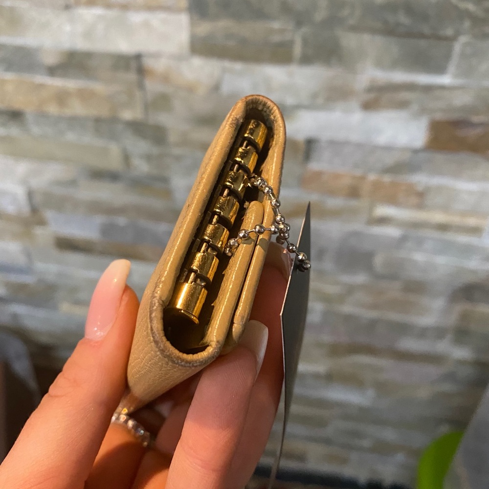 Chanel Calfskin CC button key holder - Picture 12 of 12